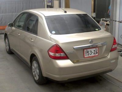 NISSAN TIIDA LATIO