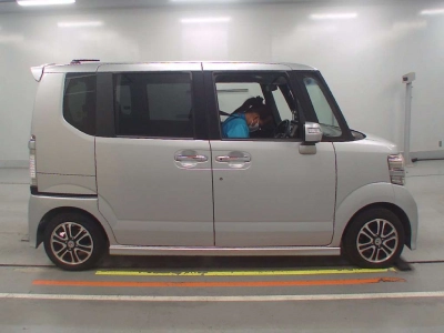 HONDA N BOX+CUSTOM
