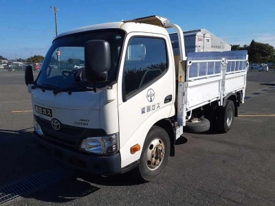 TOYOTA DYNA TRUCK