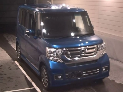HONDA N BOX CUSTOM