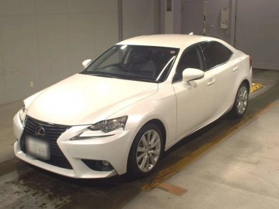 LEXUS IS