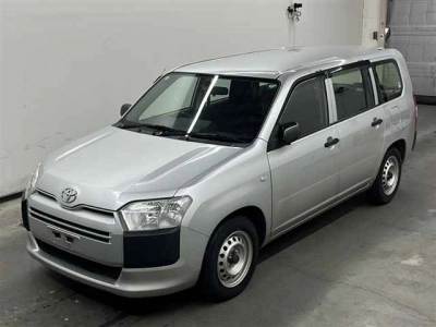 TOYOTA SUCCEED VAN