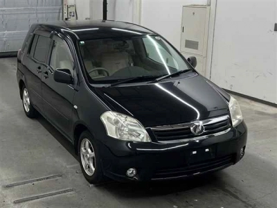TOYOTA RAUM