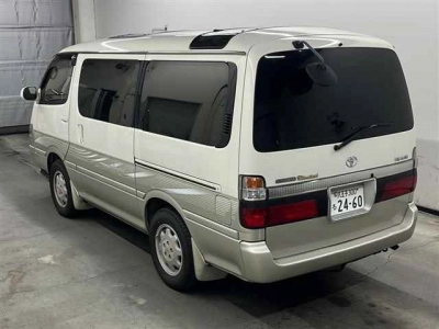 TOYOTA HIACE WAGON