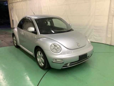 VOLKSWAGEN NEW BEETLE