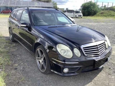 MERCEDES BENZ E CLASS