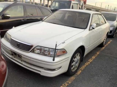 TOYOTA MARK II
