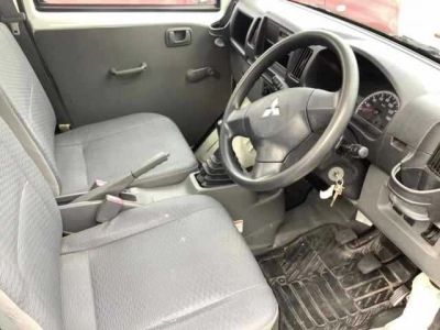 MITSUBISHI MINICAB TRUCK