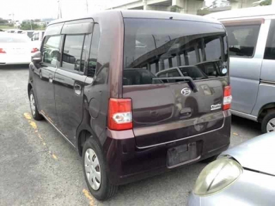 DAIHATSU MOVE CONTE