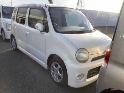DAIHATSU MOVE LATTE