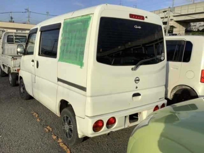 NISSAN CLIPPER VAN