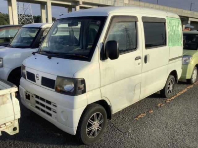 NISSAN CLIPPER VAN