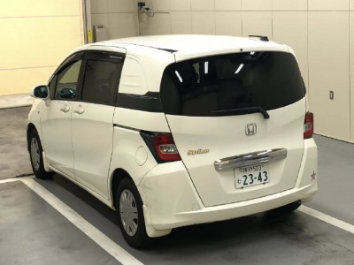 HONDA FREED SPIKE