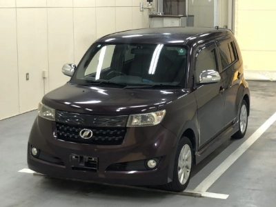TOYOTA BB