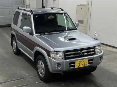 MITSUBISHI PAJERO MINI