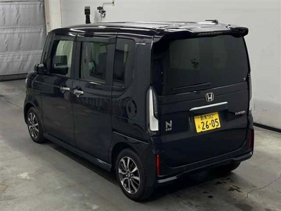 HONDA N BOX CUSTOM