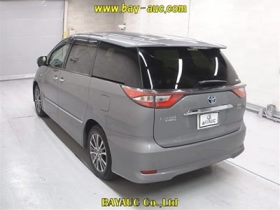 TOYOTA ESTIMA HYBRID