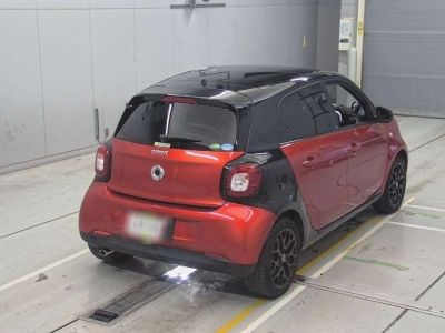 SMART FOURFOUR