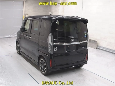 HONDA N BOX CUSTOM