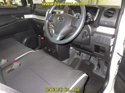 DAIHATSU MOVE CONTE
