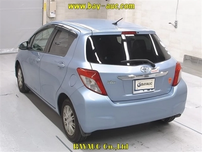 TOYOTA VITZ