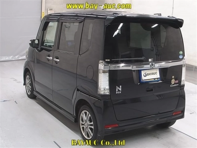 HONDA N BOX CUSTOM