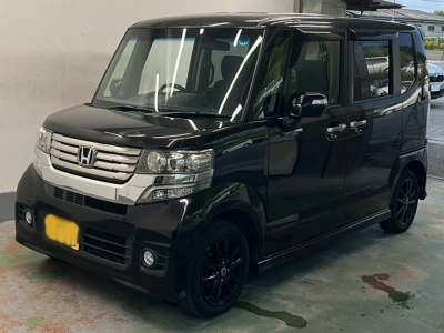 HONDA N BOX CUSTOM