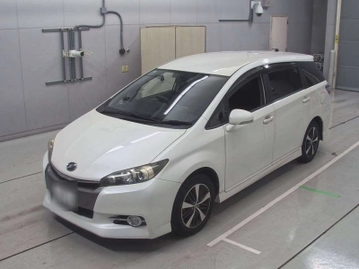 TOYOTA WISH