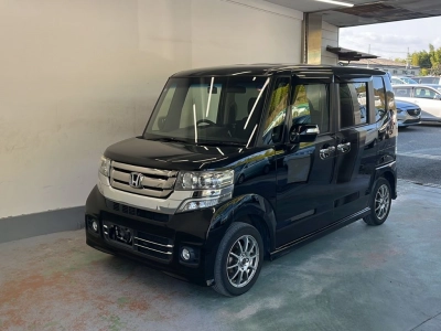 HONDA N BOX CUSTOM