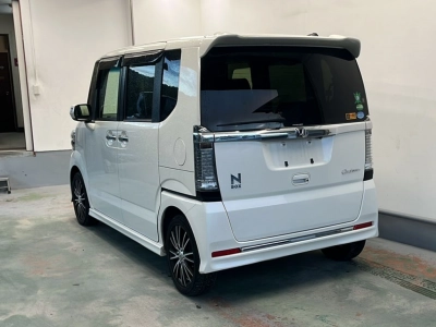 HONDA N BOX CUSTOM