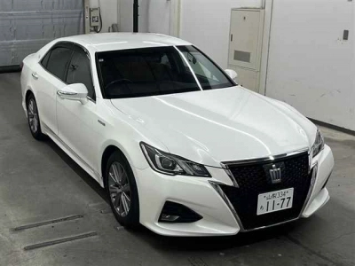 TOYOTA CROWN HYBRID