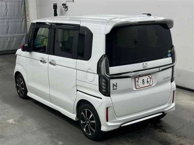 HONDA N BOX CUSTOM