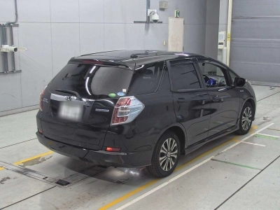 HONDA FIT SHUTTLE HYBRID