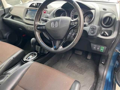 HONDA FIT SHUTTLE HYBRID