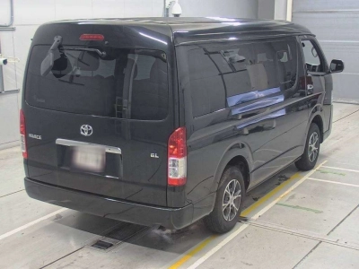 TOYOTA HIACE WAGON