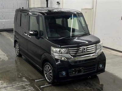 HONDA N BOX CUSTOM
