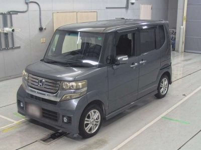 HONDA N BOX CUSTOM