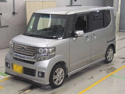 HONDA N BOX CUSTOM