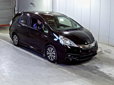 HONDA FIT SHUTTLE HYBRID