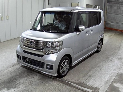 HONDA N BOX +