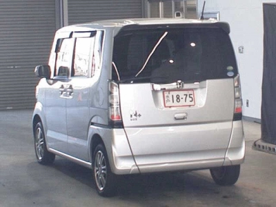 HONDA N BOX +