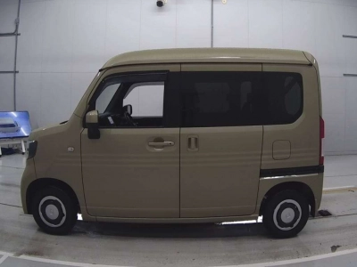 HONDA N-VAN