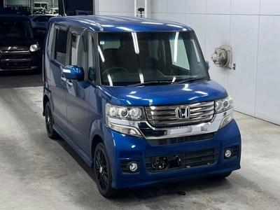 HONDA N BOX CUSTOM