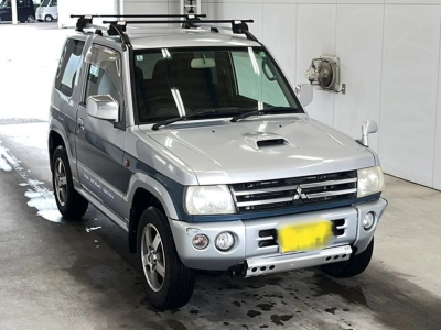 MITSUBISHI PAJERO MINI