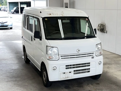 NISSAN CLIPPER VAN