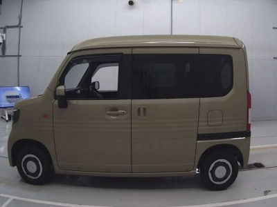 HONDA N-VAN