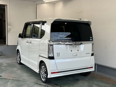 HONDA N BOX CUSTOM
