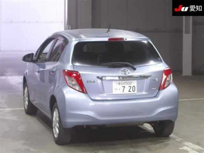 TOYOTA VITZ