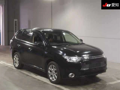 MITSUBISHI OUTLANDER PHEV