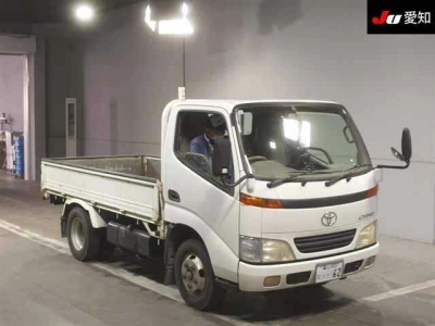 TOYOTA DYNA TRUCK